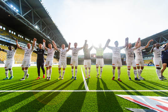 Halmstads spelare jublar