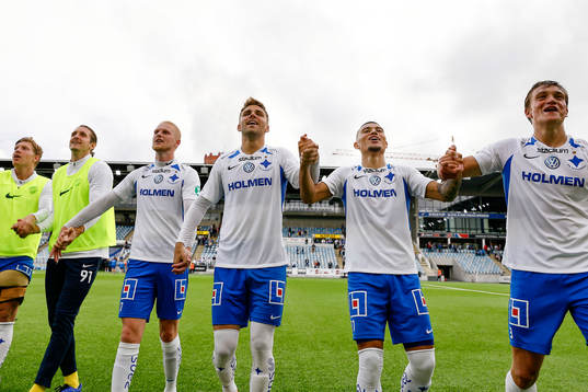 IFK Norrköpings spelare med tre målgörare Kalle Holmberg, Christoffer Nyman och Jordan Larsson jublar