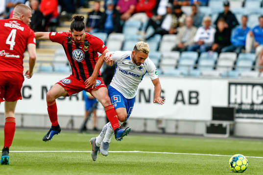 Östersunds Ravel Morrison och IFK Norrköpings Sead