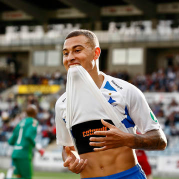 IFK Norrköpings Jordan Larsson reagerar