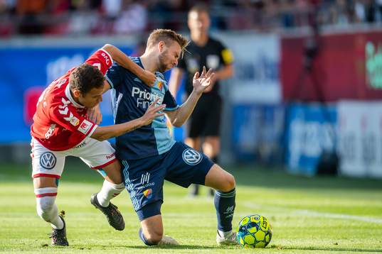 Djurgårdens Jonathan Ring och Kalmars Rafael Gimenes Da