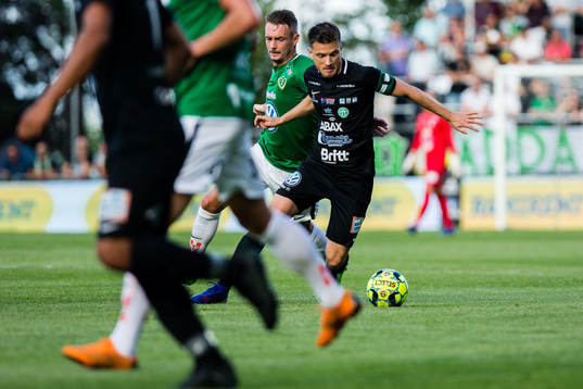 Jönköpings Daryl Smylie och Västerås Boris Ljevar