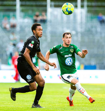 Västerås Ravy Tsouka Dozi och Jönköpings Nikola Tkalcic