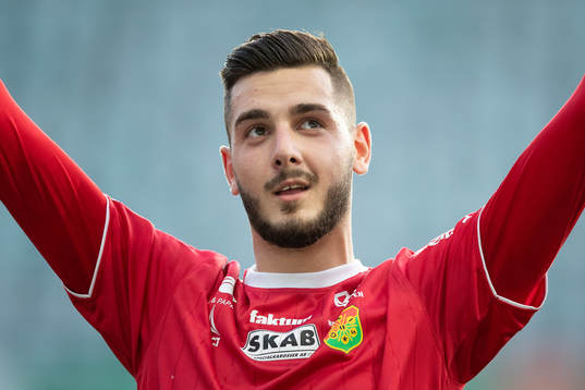 GAIS målvakt Marko Johansson jublar