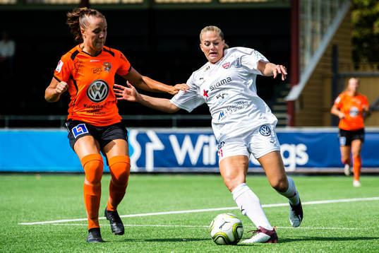 Kungsbackas Sara Nilsson och Rosengårds Ebba Wieder