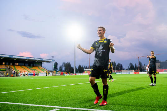 Mathias Idsøe Bringaker of Start celebrates