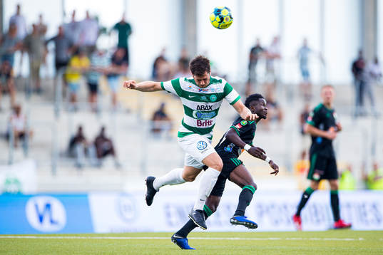 Västerås Carlos Gaete Moggia och Dalkurds Frank Arhin