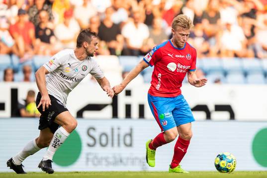 Örebros Filip Rogic och Helsingborgs Andreas Landgren