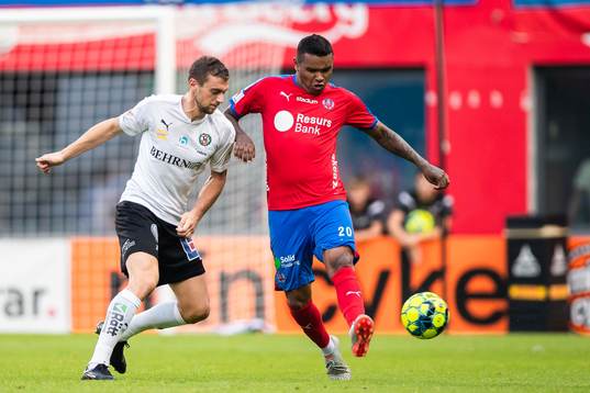Örebros Filip Rogic och Helsingborgs Wanderson Do Carmo