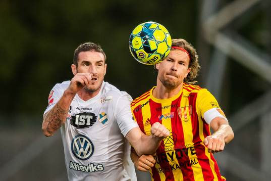 Syrianskas Sebastian Rajalakso och Östers James Keene