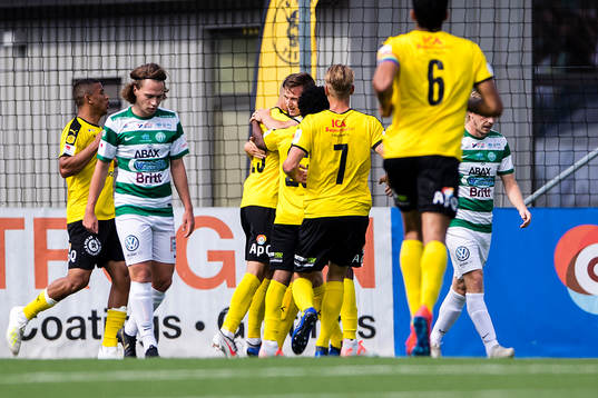 Frejs Leo Bengtsson jublar efter 1-0