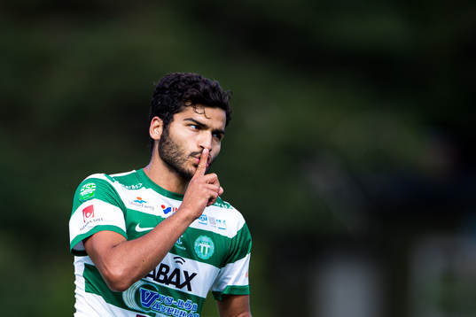 Västerås Karwan Safari jublar efter 1-1 på straff