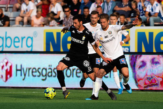 IFK Göteborgs Giorgi Kharaishvili och Örebros Martin