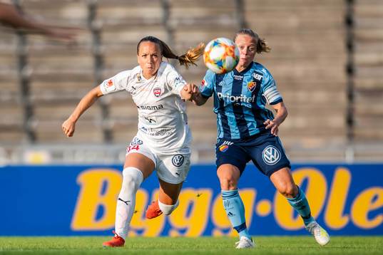 Rosengårds Malin Levenstad och Djurgårdens Mia Jalkerud