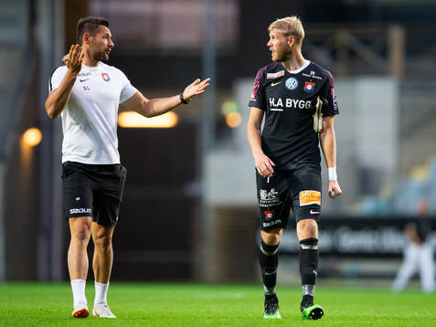 Örgrytes assisterande tränare Stojan Lukic och målvakt