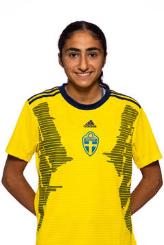 Nesrin Akgun i F15/04-landslaget poserar för ett porträtt den 7 augusti 2019 i Stockholm. 