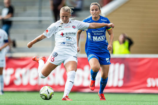 Rosengårds Hailie Mace och Eskilstunas Petra Johansson