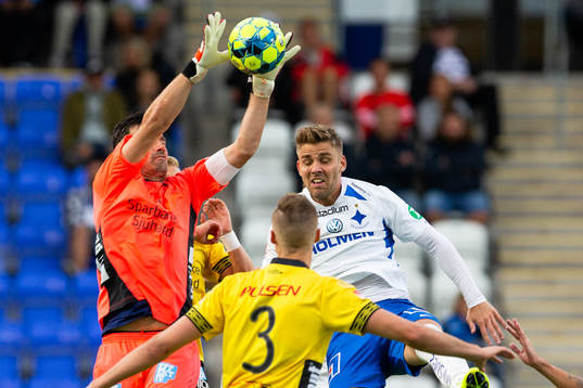 Elfsborgs målvakt Kevin Stuhr Ellegaard och IFK