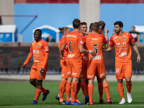 AFC Eskilstunas Kadir Hodzic jublar