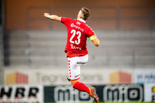 Kalmars Viktor Elm jublar