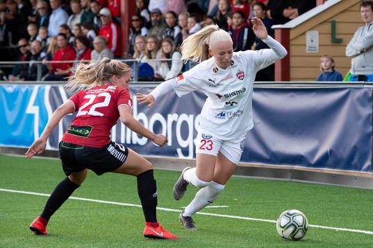 Limhamn Bunkeflos Hanna Persson och Rosengårds Sofie Svava