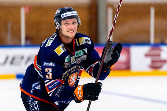 Växjös Oliver Bohm jublar