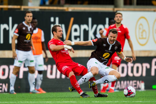 Veton Berisha of Brann an Christian Andreas Gauseth of Mjøndalen