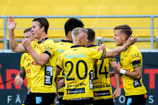 Elfsborgs spelare jublar efter Jesper Karlsson gjort 3-0