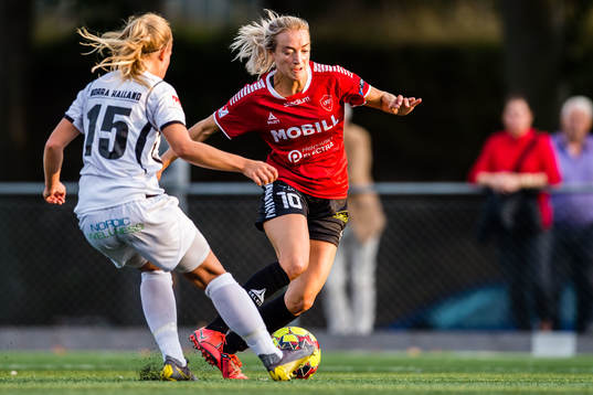 Kungsbackas Linnea Bjöörn och Limhamn Bunkeflos Hanna