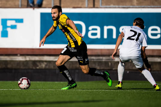 Häckens Oskar Sverrisson och Qvidings Fredrik Martinsson