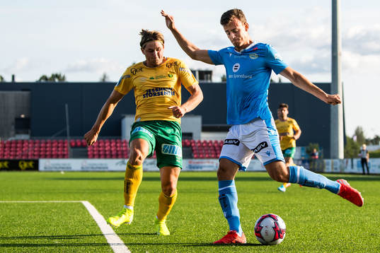 Lars Ranger of Ull/Kisa and Adrian Berntsen of Sandnes Ulf