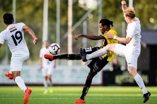 Häckens Kizito Kwame och Qvidings Noa Bernhardtz