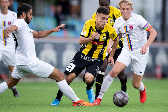 Häckens Ali Youssef mot Qvidings Noa Bernhardtz och Oscar