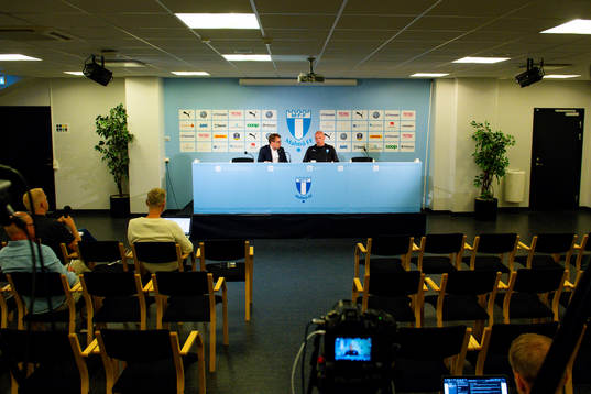 Communications officer Peter Åhlander and Uwe Rösler,