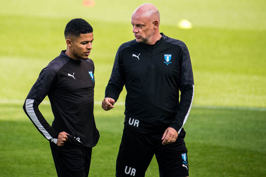 Romain Gall and Uwe Rösler, head coach of Malmö FF