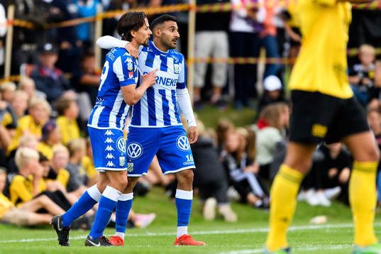 IFK Göteborgs Lasse Vibe och Sargon Abraham jublar