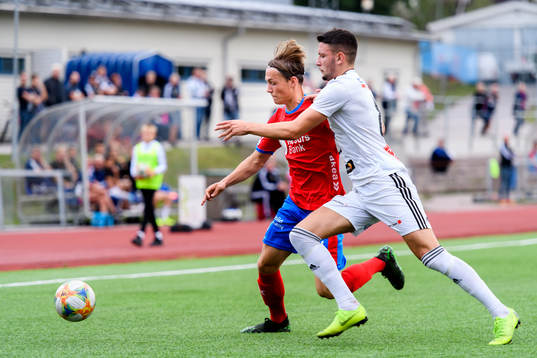 Helsingborgs Filip Sjöberg och Oskarshamns Ylli Podrimcaku