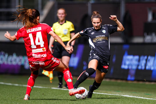 Linköpings Anna Oscarsson och Göteborgs Natalia Kuikka