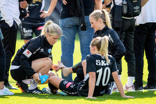 Göteborgs Elin Rubensson får sin fot omplåstrad