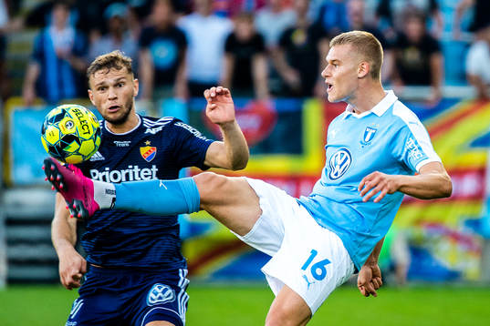 Djurgårdens Jesper Karlström och Malmö FFs Felix Beijmo
