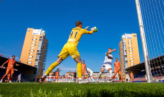 Generell vy över Tunavallen med AFC Eskilstunas målvakt