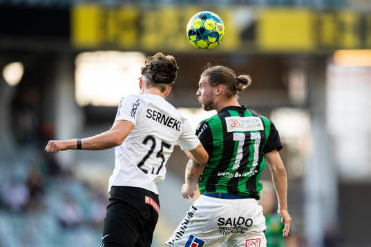 Brommapojkarnas Albin Linnér och GAIS Karl Bohm