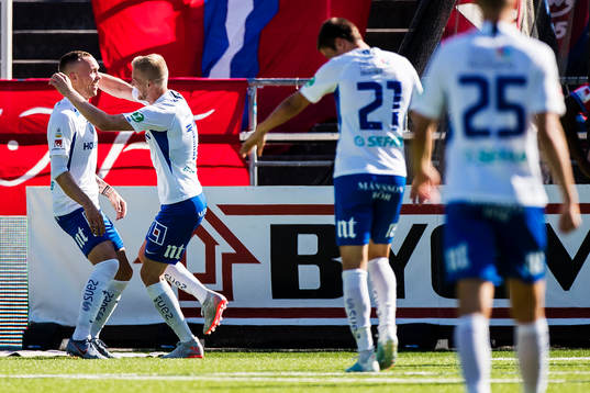 IFK Norrköpings Kalle Holmberg jublar