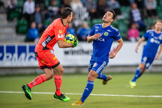 Elfsborgs målvakt Kevin Stuhr Ellegaard och Sundsvalls