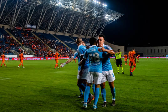 Guillermo Molins of Malmö FF celebrates after 0-1