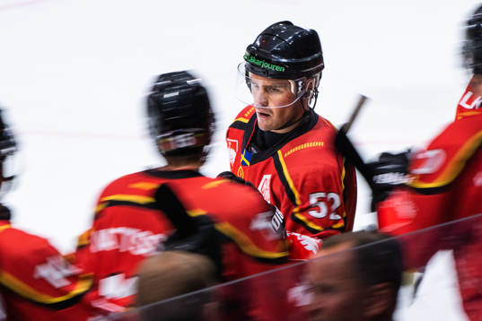 Karl Fabricius of Luleå celebrates