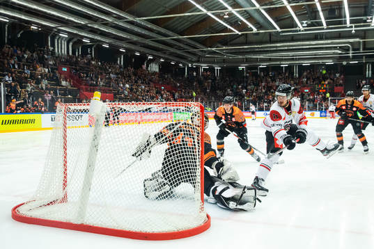 Samuel Fagemo of Frölunda with a scoring opportunity