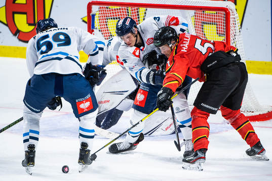 Ronald Knot of Liberec and Filip Hållander of Luleå