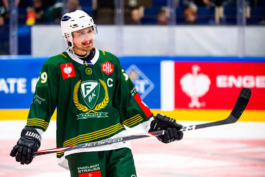 Linus Johansson of Färjestad looks dejected