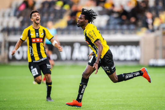 Häckens Kwame Kizito jublar